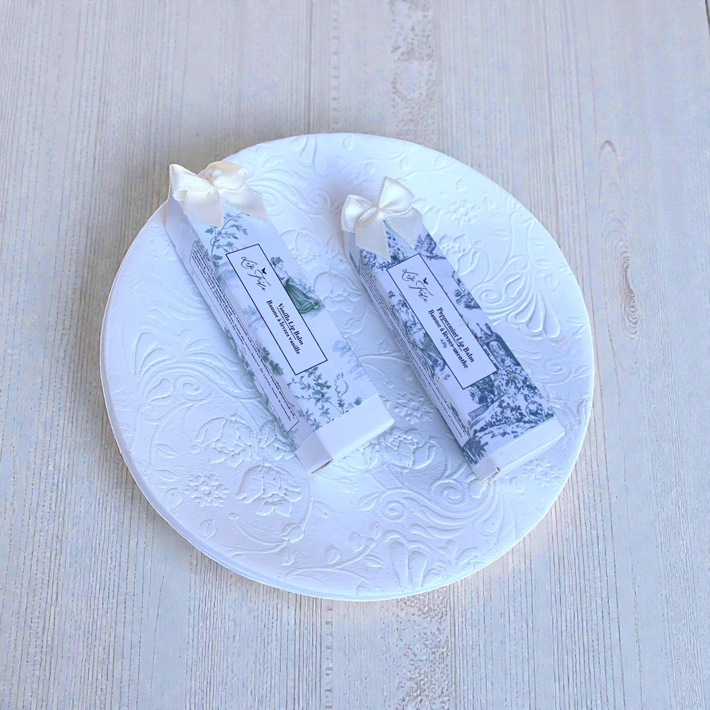 Soin du corps - Baume à lèvres à la cire d'abeille et à la menthe poivrée