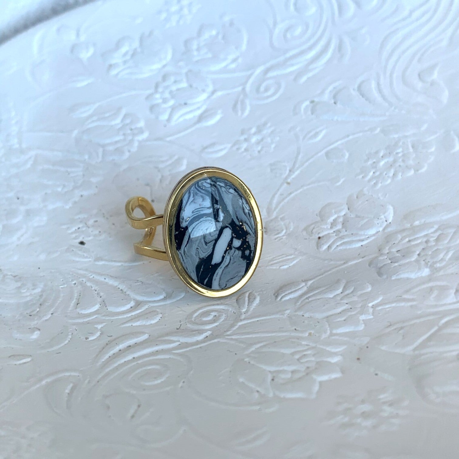 Bague - Marbre ovale foncé