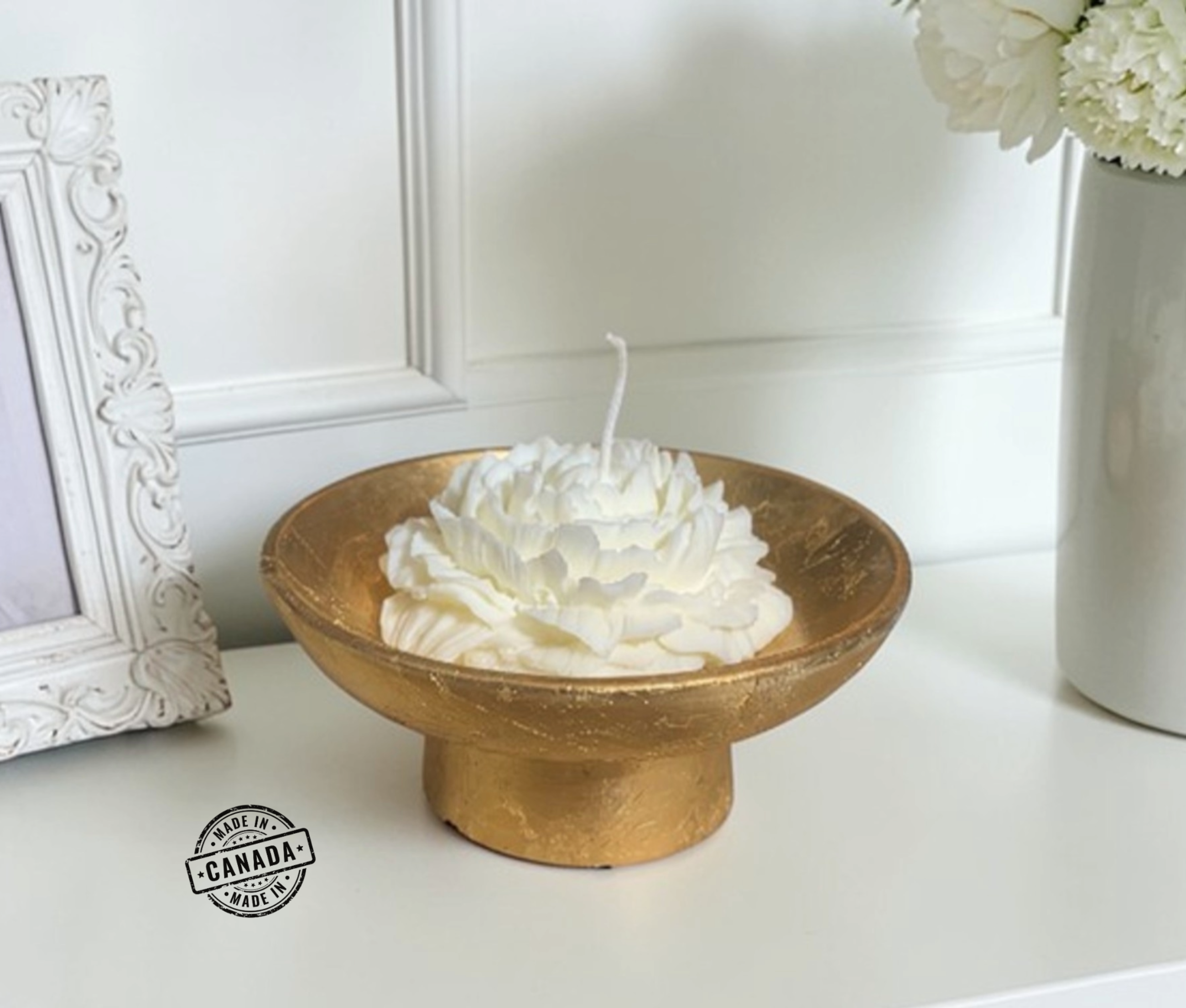 Decor - Golden Dish and Peonies Candle