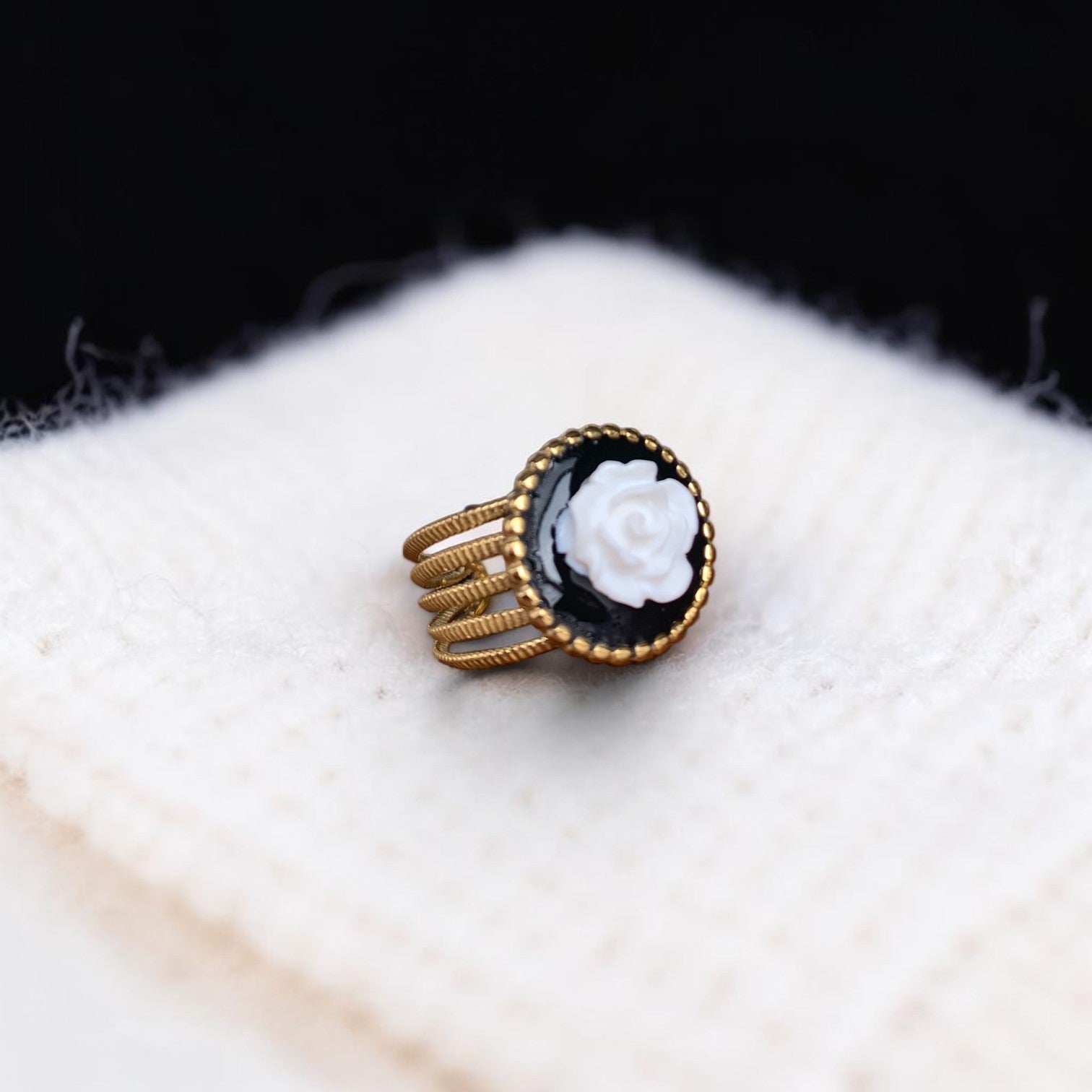 Ring - Round Rose