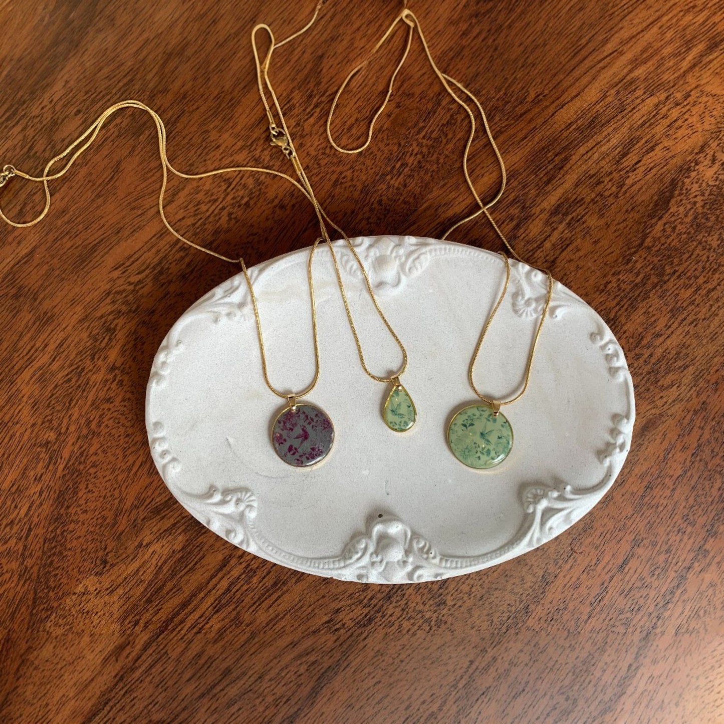 Collier - Pendentif en forme de goutte à motif Chinoiserie vert